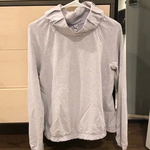 Super cute lululemon sweatshirt!